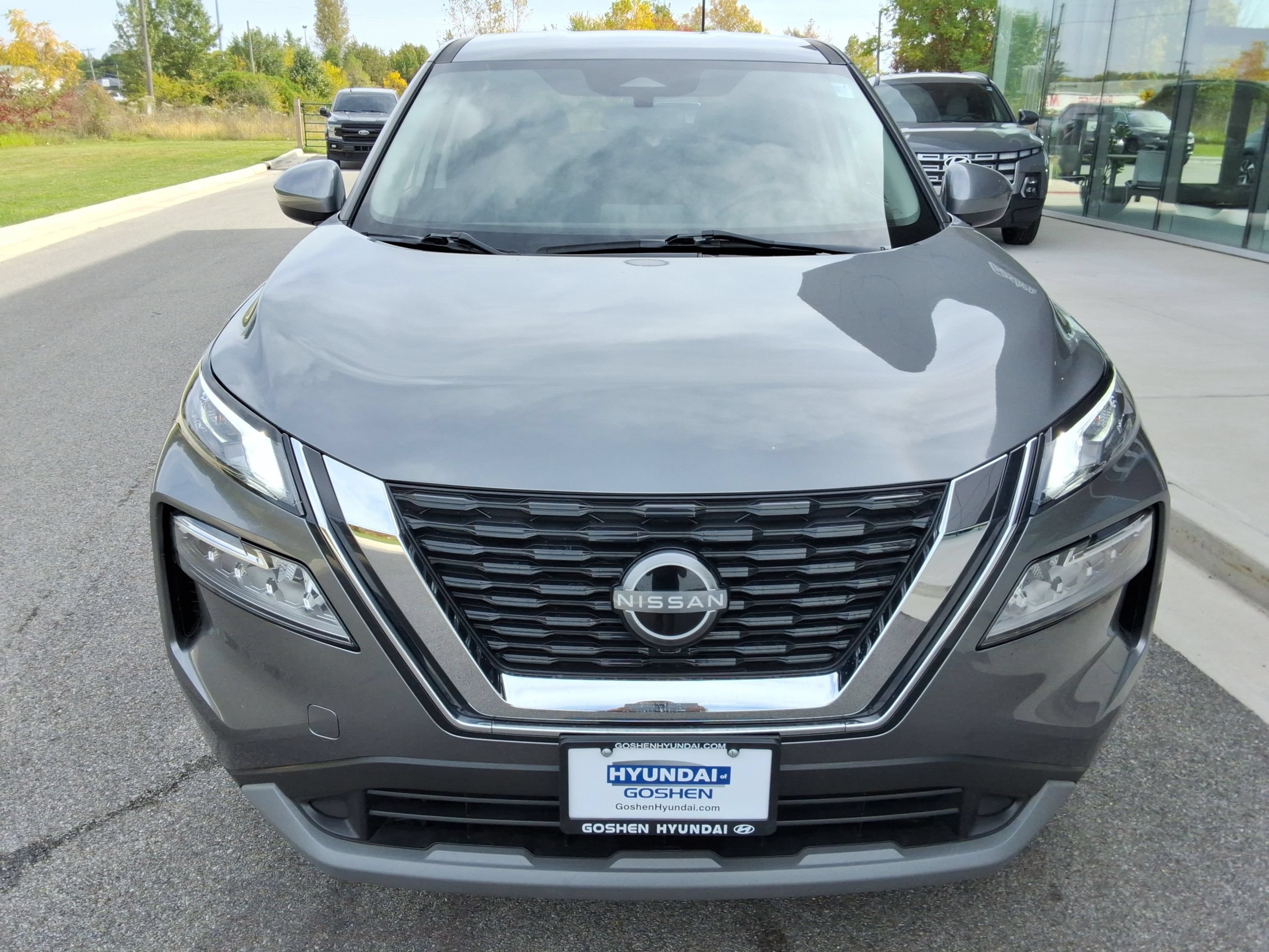 Used 2023 Nissan Rogue SV AWD/4WD image 18