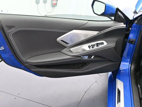 Used 2023 Chevrolet Corvette Stingray Premium Conv image 11