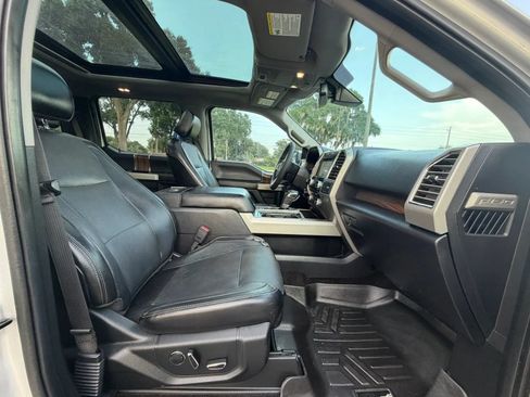 Used 2016 Ford F150 Lariat w/ Equipment Group 502A Luxury AWD/4WD image 17