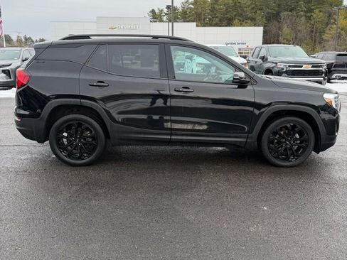 Used 2020 GMC Terrain SLE w/ Driver Convenience Package image 5