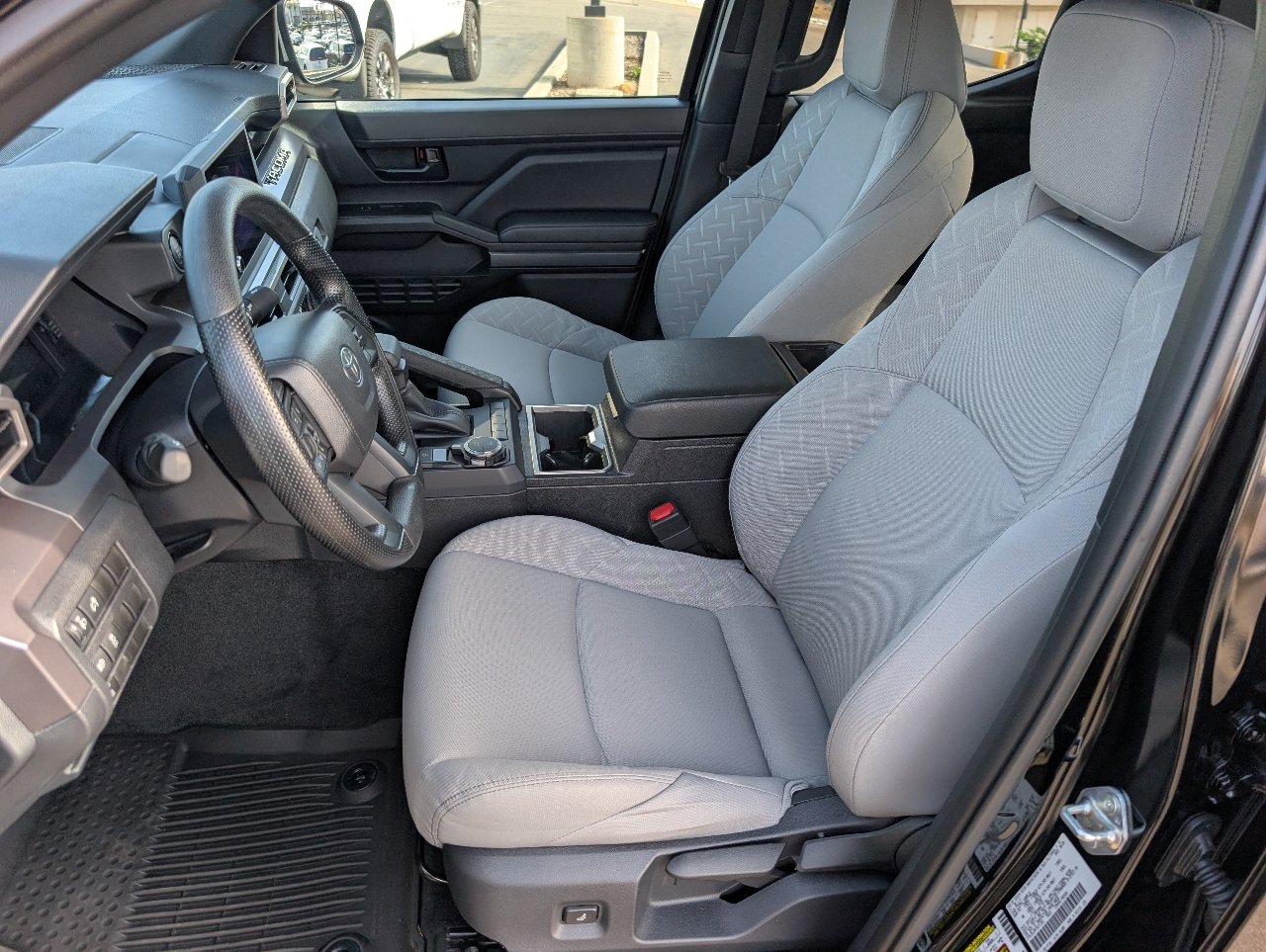 Used 2026 Toyota Tacoma SR5 AWD/4WD image 2
