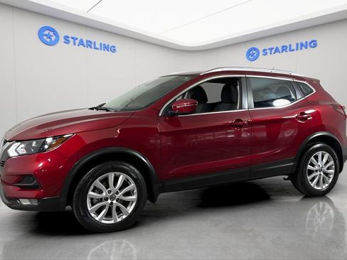 Used 2022 Nissan Rogue Sport SV AWD/4WD image 2