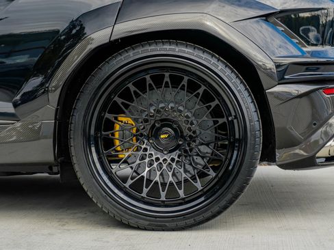 Used 2025 Lamborghini Urus SE image 22