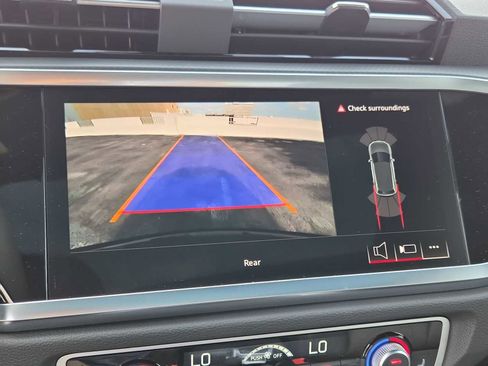 New 2025 Audi Q3 2.0T Premium image 24