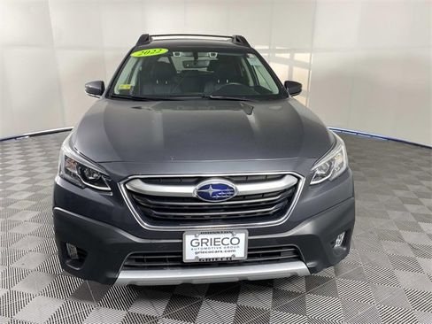 Used 2022 Subaru Outback Limited image 3