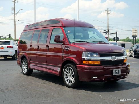 Used 2024 Chevrolet Express 2500 image 14