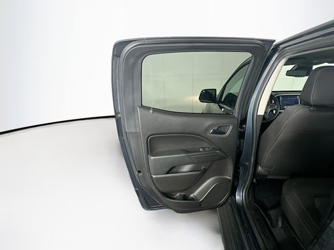 Used 2019 Chevrolet Colorado LT w/ LPO, Premium Interior Package AWD/4WD image 24