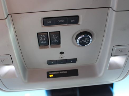 Used 2019 Chevrolet Tahoe Premier image 22