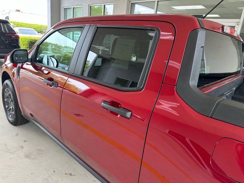 New 2026 Ford Maverick XLT w/ XLT Luxury Package FWD image 12
