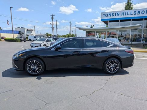 Used 2024 Lexus ES 300h w/ Premium Package FWD image 3