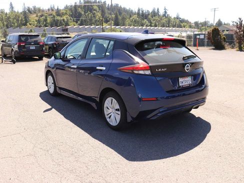 Used 2022 Nissan Leaf S FWD image 7