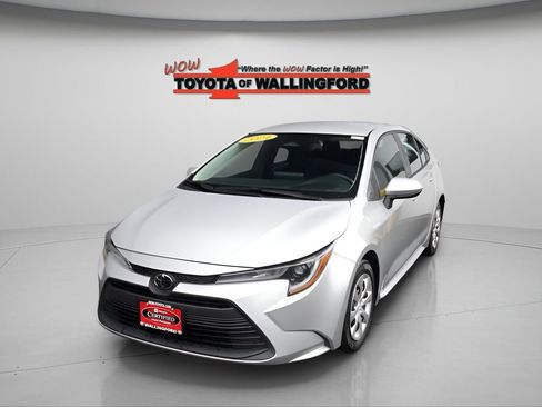 Certified 2024 Toyota Corolla LE FWD image 1