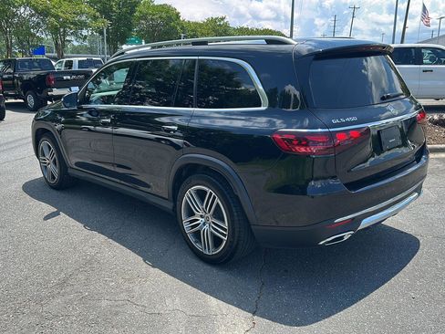 Used 2025 Mercedes-Benz GLS 450 4MATIC image 3