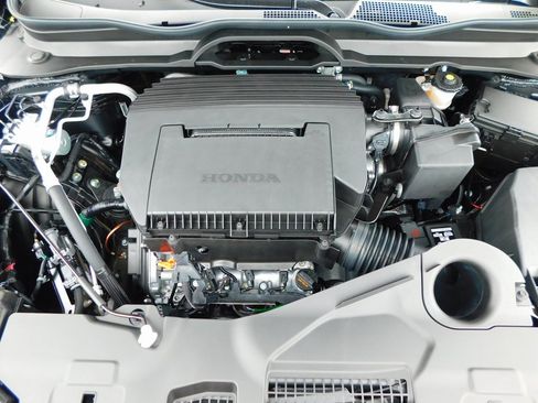 New 2025 Honda Pilot Sport image 33