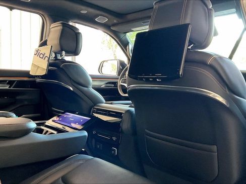 Used 2023 Jeep Grand Wagoneer L Series III w/ Rear-Seat Entertainment Group AWD/4WD image 20