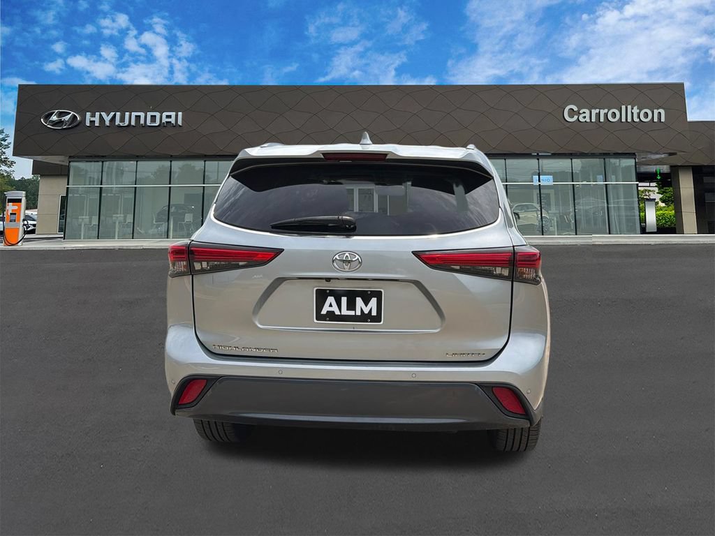 Used 2020 Toyota Highlander Limited FWD image 6