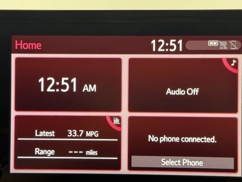 Used 2020 Toyota Corolla LE image 25