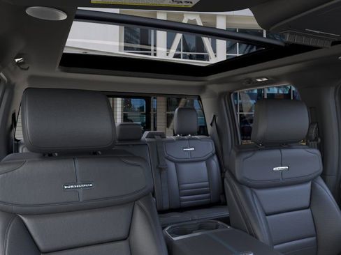 New 2026 Ford F250 Platinum w/ Tremor Off-Road Package image 22