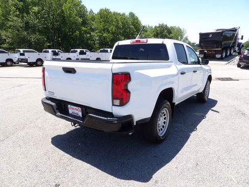 Used 2023 Chevrolet Colorado W/T RWD image 7