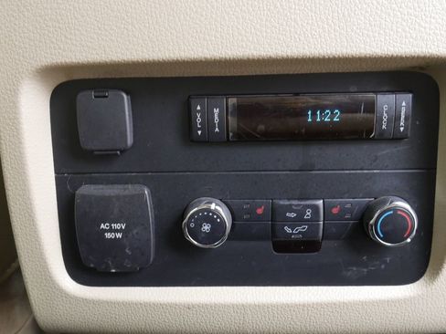 Used 2015 Ford Expedition Limited w/ Equipment Group 301A image 38