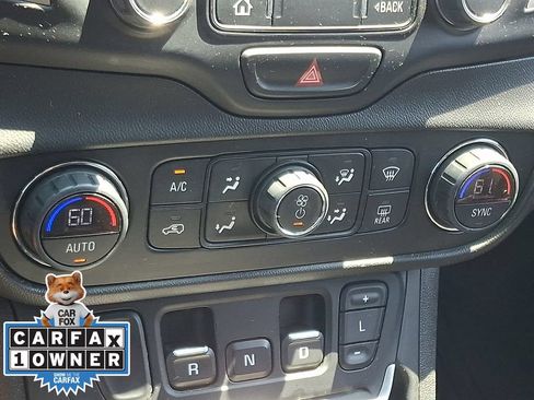 Used 2019 GMC Terrain Denali w/ Advanced Safety Package AWD/4WD image 15