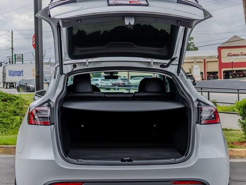Used 2024 Tesla Model Y Performance AWD/4WD image 22