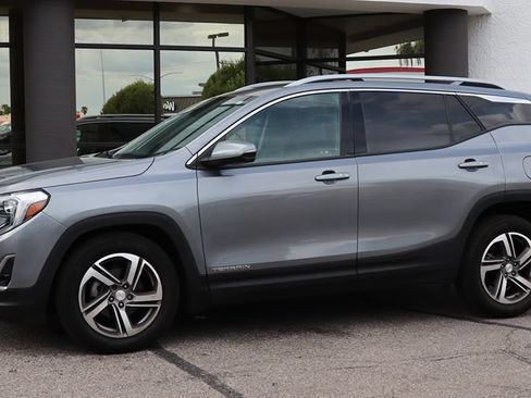 Used 2020 GMC Terrain SLT FWD image 7