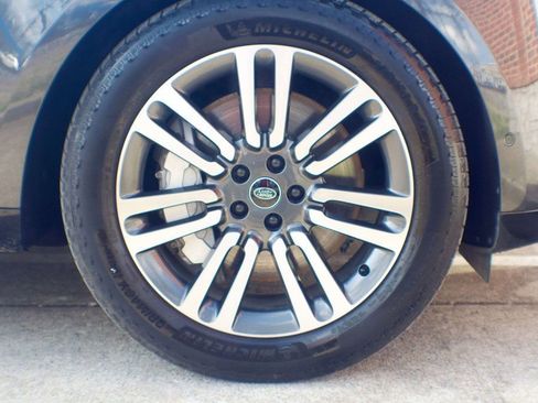 Used 2023 Land Rover Range Rover SE image 52