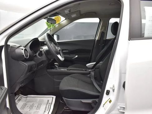 Used 2024 Nissan Kicks SV FWD image 14