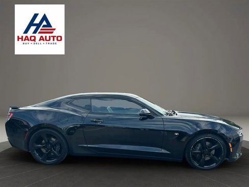 Used 2017 Chevrolet Camaro SS RWD image 4