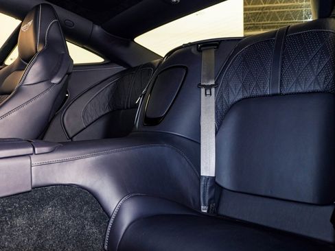 Used 2024 Aston Martin DB12 Coupe image 23