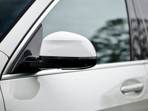 Used 2021 BMW X5 xDrive40i w/ Premium Package 2 image 11