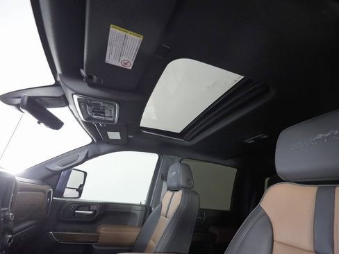 Used 2022 Chevrolet Silverado 3500 High Country w/ LPO, Hitch Package image 17