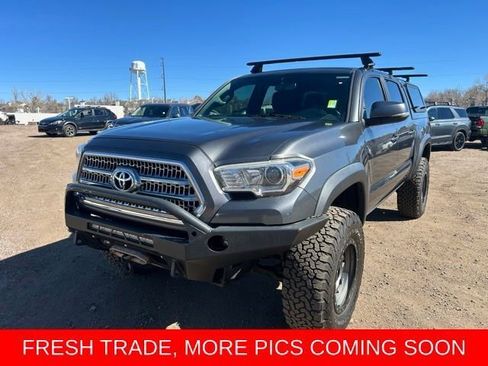 Used 2017 Toyota Tacoma SR5 image 1