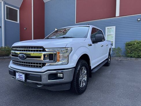 Used 2018 Ford F150 XLT w/ Equipment Group 302A Luxury AWD/4WD image 4