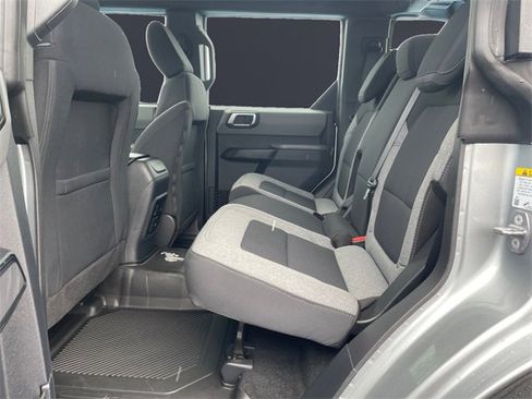 Used 2023 Ford Bronco 4-Door w/ Sasquatch Package image 13