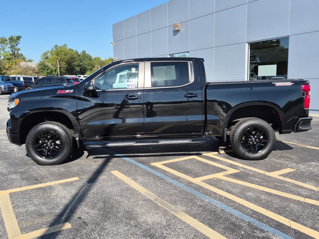 Used 2023 Chevrolet Silverado 1500 LT Trail Boss w/ Protection Package AWD/4WD image 5