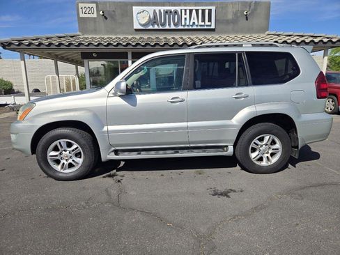 Used 2004 Lexus GX 470 image 2