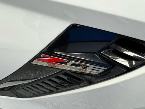 Used 2019 Chevrolet Corvette Z06 RWD image 32