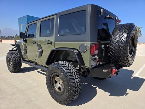 Used 2015 Jeep Wrangler Unlimited Sport w/ Quick Order Package 24S AWD/4WD image 10