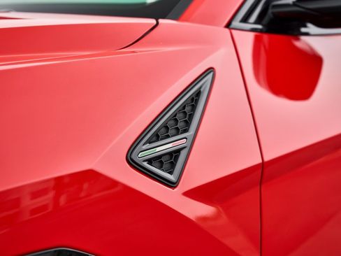 Used 2021 Lamborghini Urus image 9