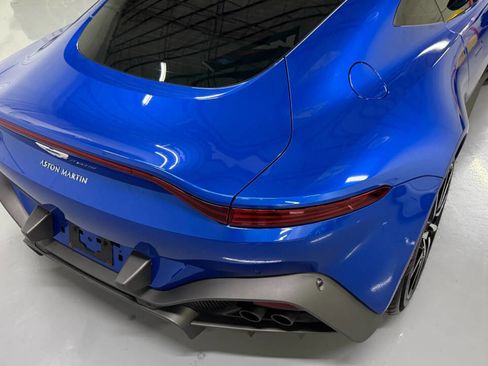 Used 2020 Aston Martin V8 Vantage Coupe image 12