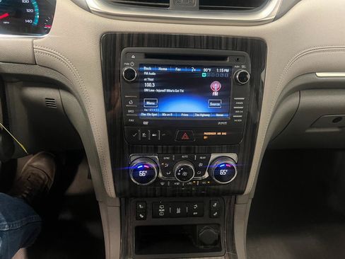 Used 2014 Chevrolet Traverse LT FWD image 40
