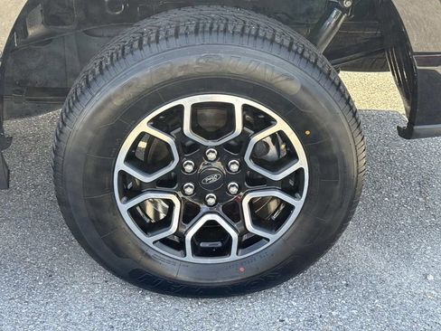 Used 2022 Ford F150 XLT w/ Equipment Group 302A High AWD/4WD image 5