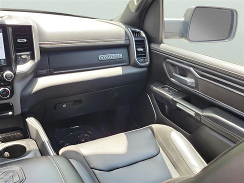 Used 2024 RAM 1500 Laramie AWD/4WD image 16