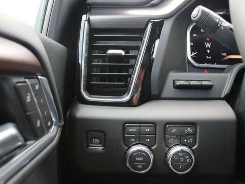 New 2026 GMC Sierra 2500 Denali Ultimate AWD/4WD image 29