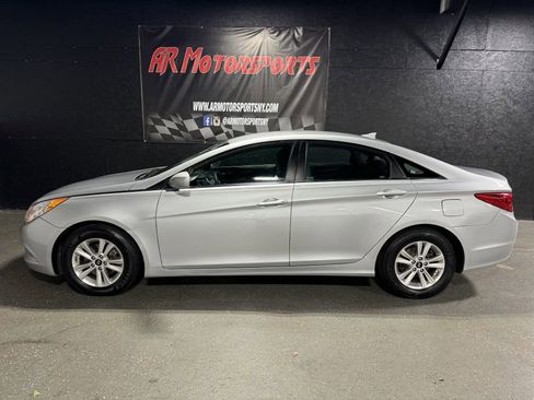 Used 2013 Hyundai Sonata GLS w/ Popular Equipment Pkg image 2