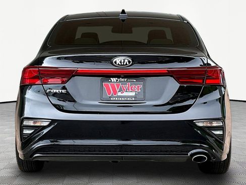 Used 2019 Kia Forte LXS FWD image 5