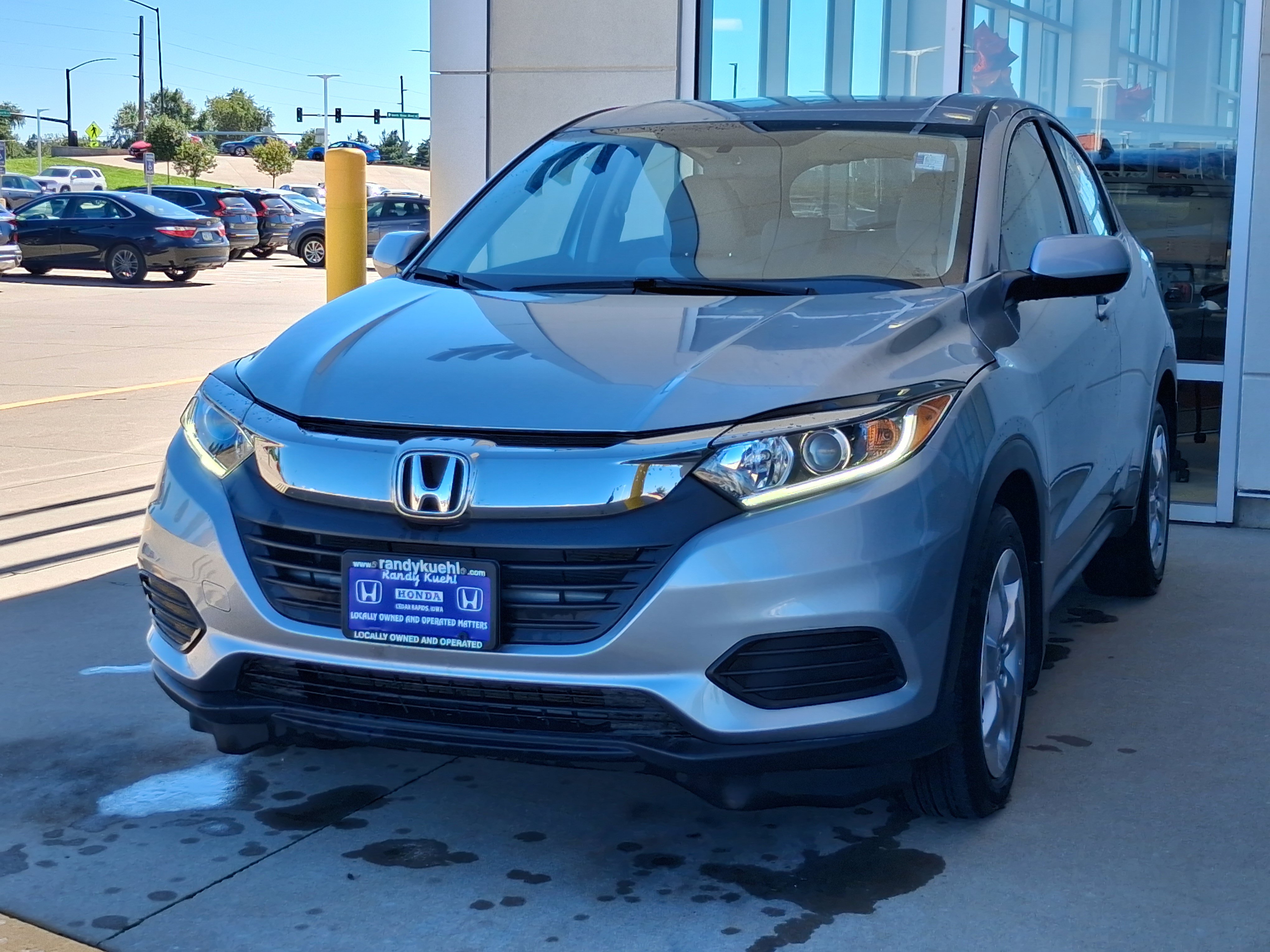 Used 2020 Honda HR-V LX image 2