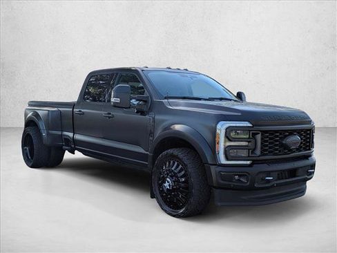 Used 2024 Ford F450 Limited w/ FX4 Off-Road Package AWD/4WD image 3